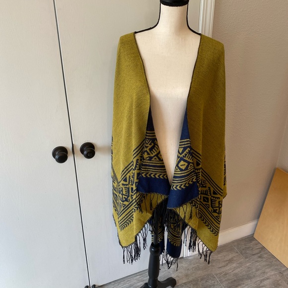 Wrap - Picture 3 of 6